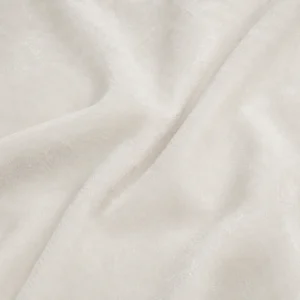 Auro Sleep Plush White fabric swatch