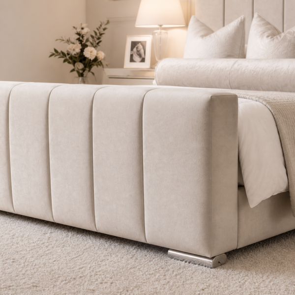 Auro Solenne panel bed gallery view