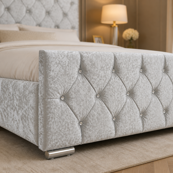 Headboard detail on the Auro Verona Upholstered Bed